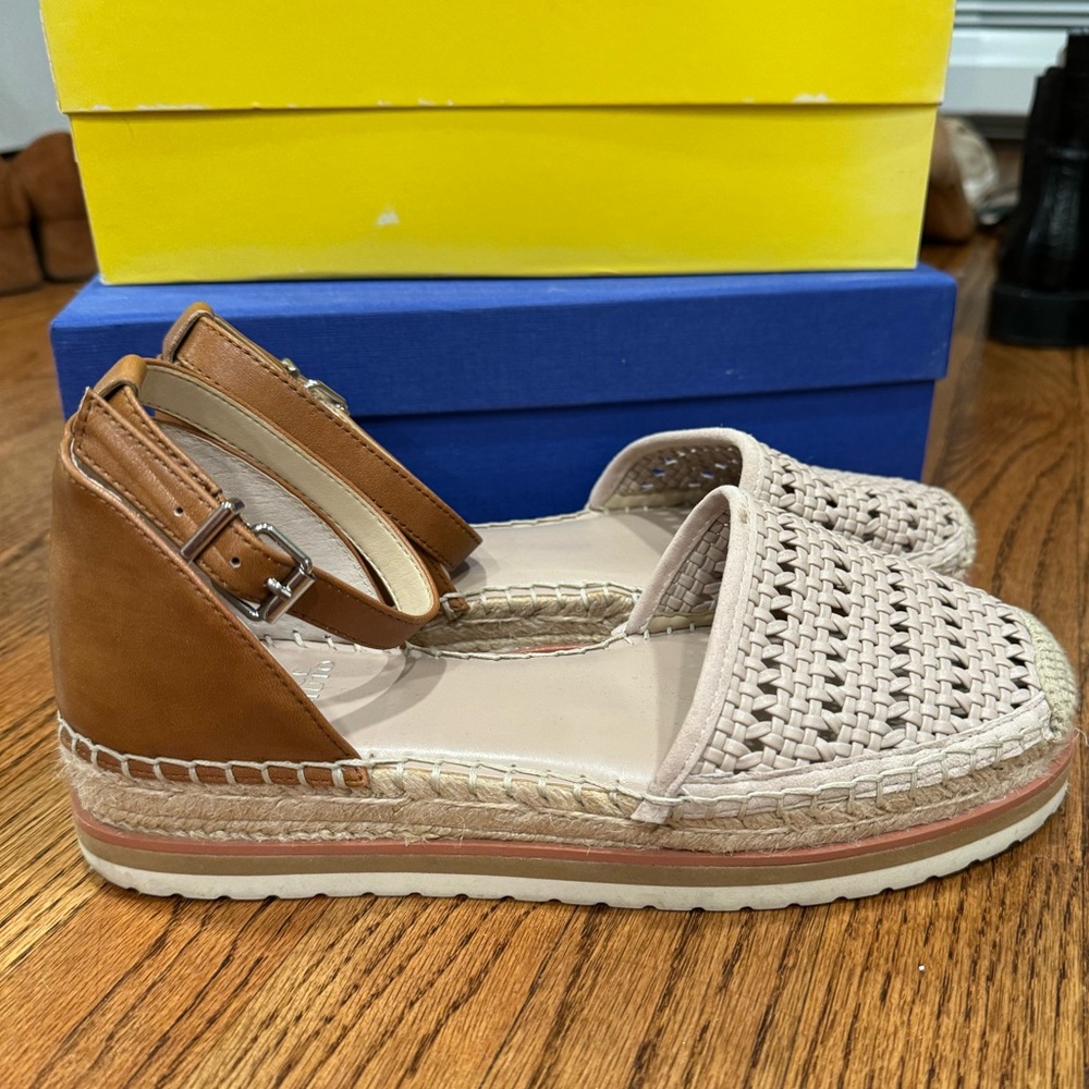Vince Camuto Espadrilles